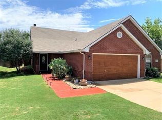 7109 Stewart Ln, Benbrook, TX 76126