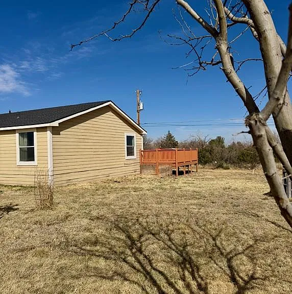 2401 W Covey Ln — Photo 2