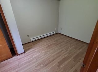 135 8th St APT 1, Olyphant, PA 18447