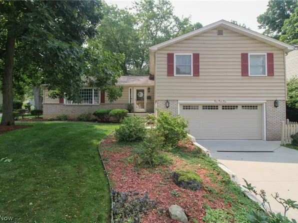 452 Rockland Dr, Youngstown, OH 44512