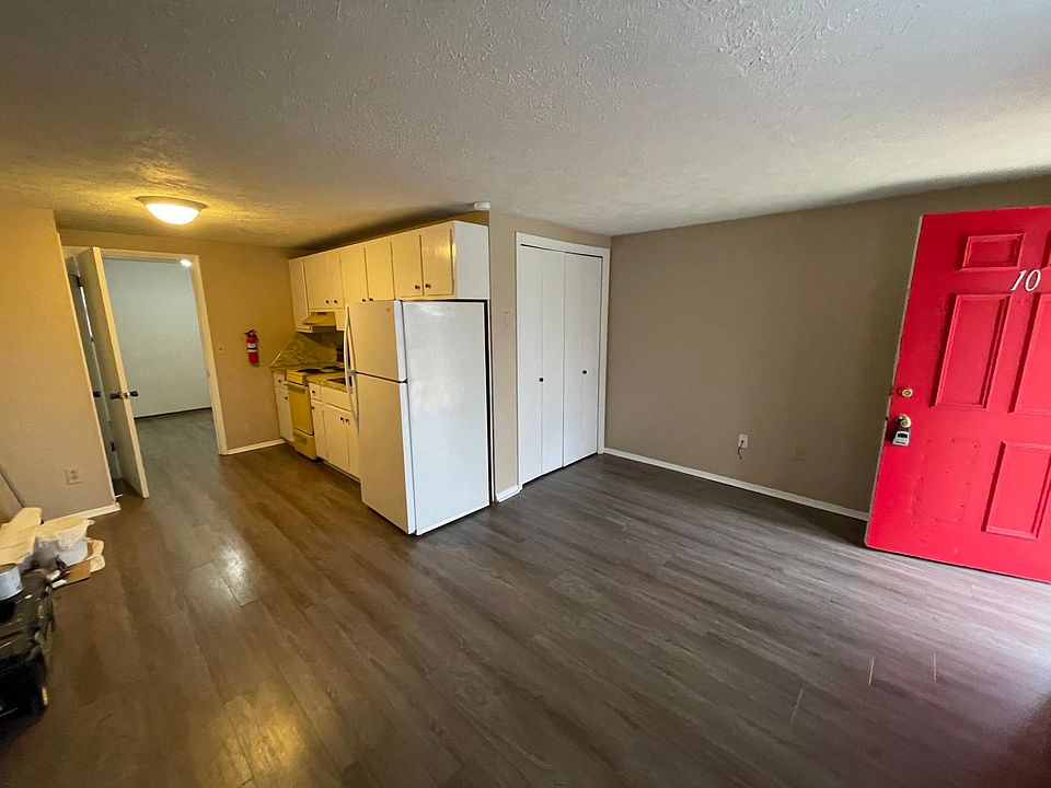 1st image of 105 Lemay Dr APT 10