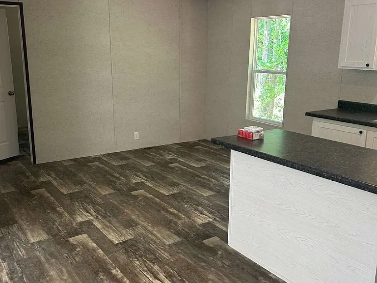 110 Willie Mae Ct — Photo 4