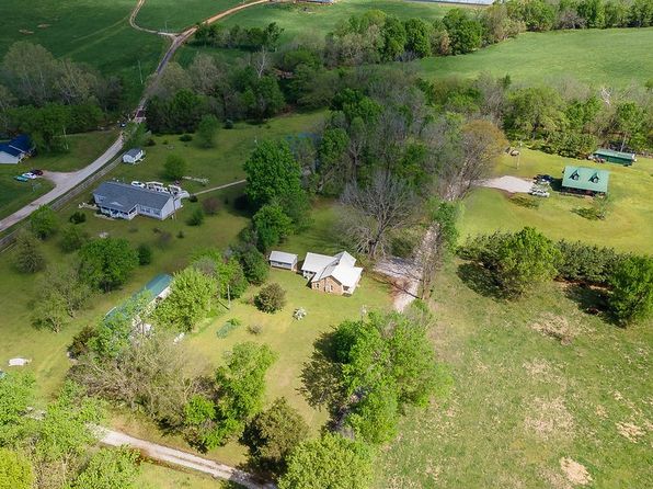215 Madison St #7149, Hindsville, AR 72738