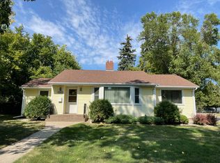 1127 5th St NE, Devils Lake, ND 58301