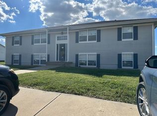 132 N Crest Dr, Raymore, MO 64083