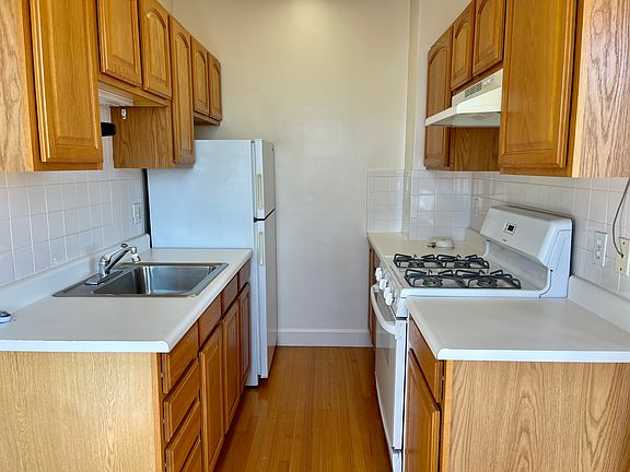 5th image of 1245 California St APT 607