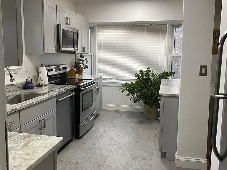 517 W Farnum Ave — Photo 5