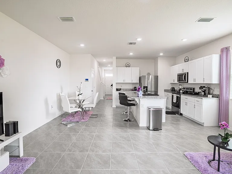 1456 Isleta Loop — Photo 9