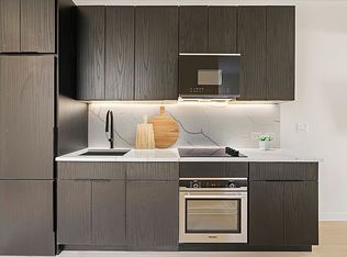 30-93 44th St #2E, Astoria, NY 11103