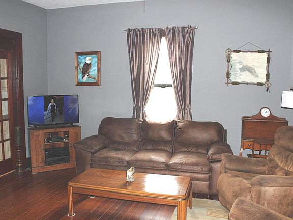 2nd image of 364 S Main St