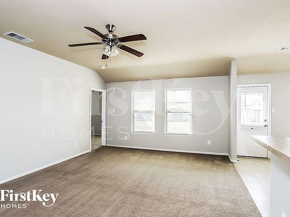 3rd image of 7913 Big Oak Dr