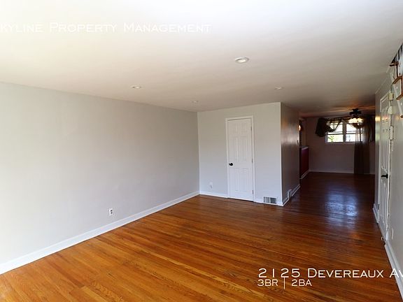 5th image of 2125 Devereaux Ave