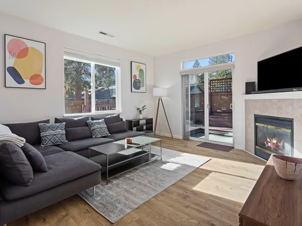 61013 Lodgepole Dr, Bend, OR 97702