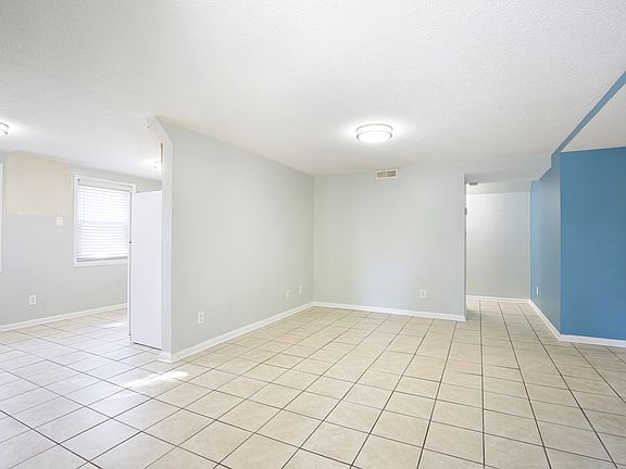 3rd image of 1006 5th St S APT A