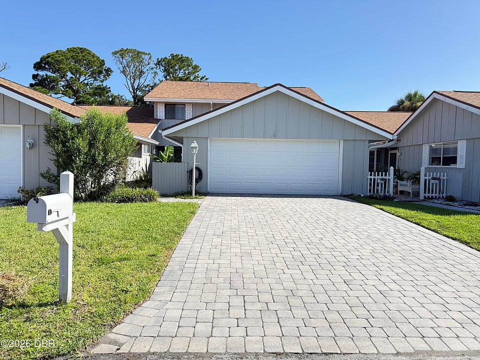 1st image of 33 Andrea Dr