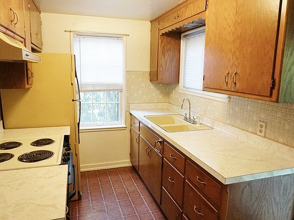 Kitchen - Not Actual Unit