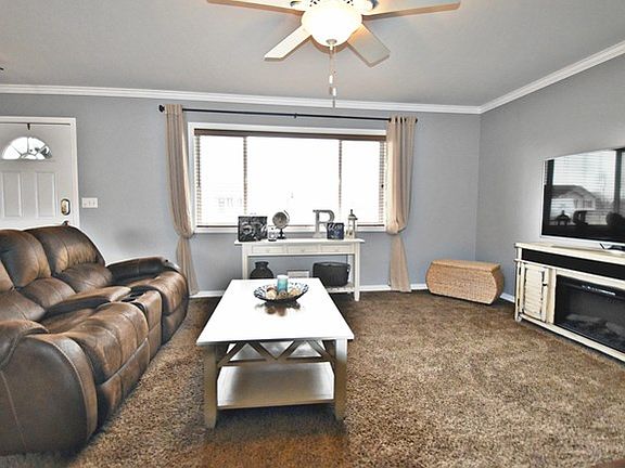 2nd image of 2357 E Singingwood Dr