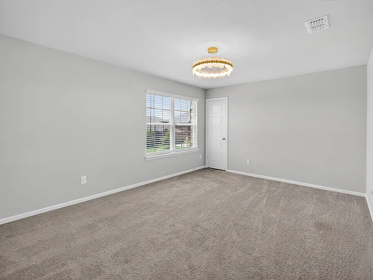 5913 Pensby Dr — Photo 17