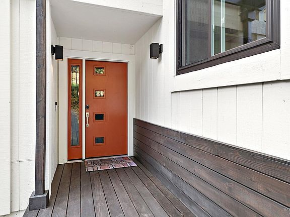5th image of 2141 E Foothill Drive