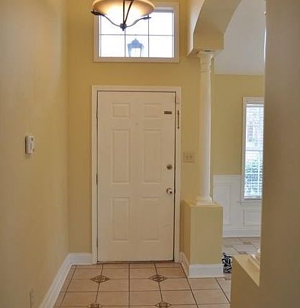 4th image of 7162 White Oak Ln