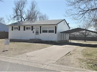 716 S Clay Ave, Liberal, KS 67901