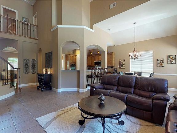 5th image of 3420 Sherwood Ln