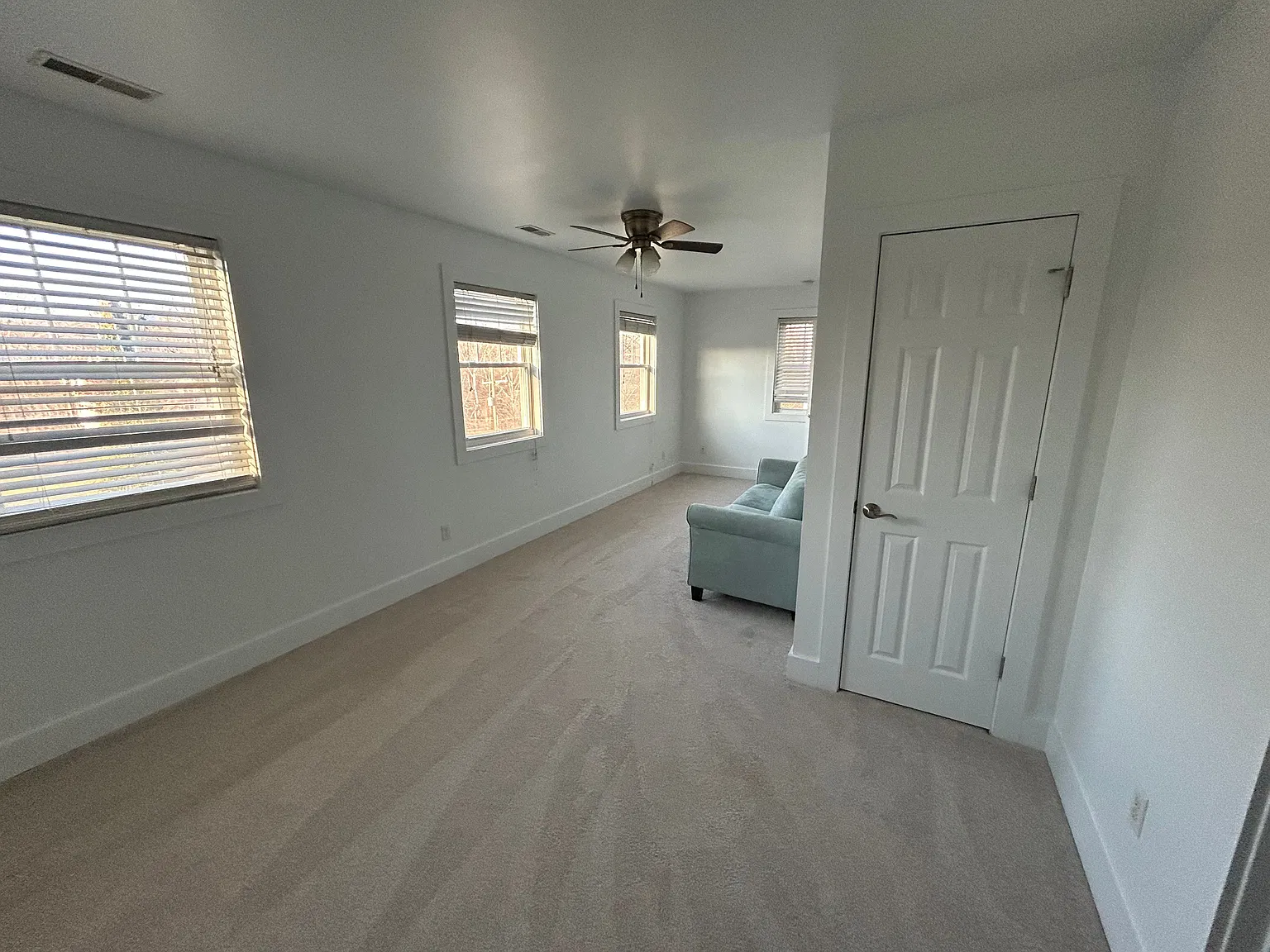 1 bed, 2500 sqft, $850 — Photo 1