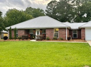88 Nicolaus Dr, Hattiesburg, MS 39402