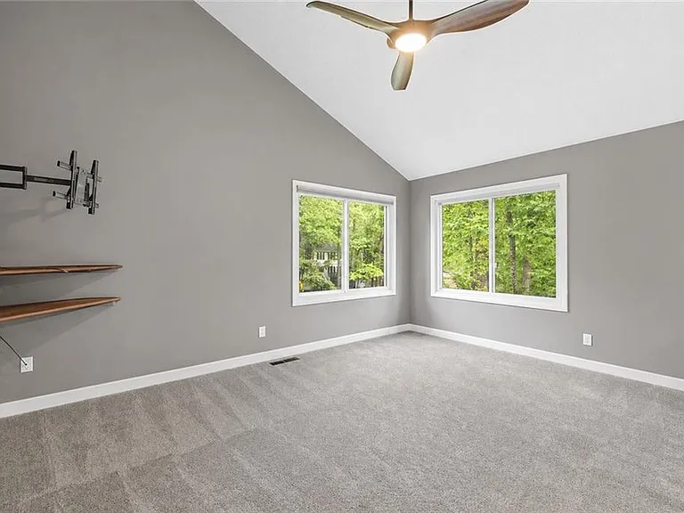 9485 Martin Rd — Photo 14