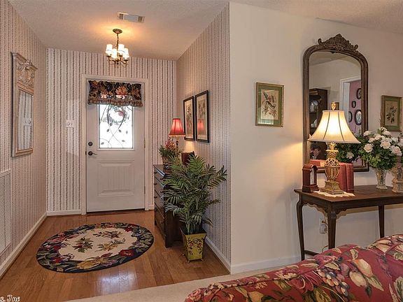 3rd image of 12611 Cherry Laurel Dr