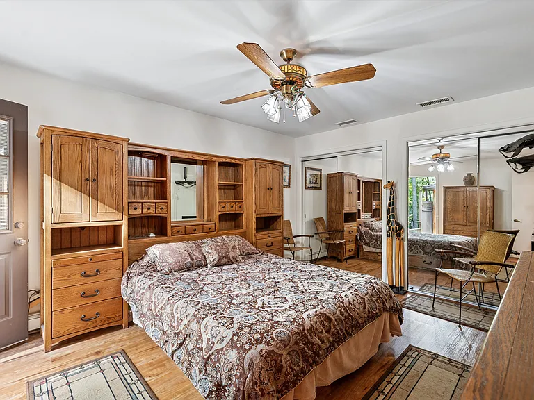 4 Ivy Pl — Photo 12