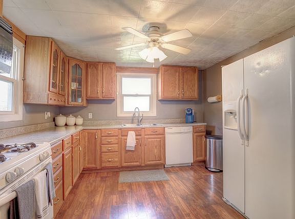 3rd image of 309 S McKinley St