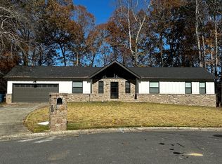 190 Sedalia Ct, Alpharetta, GA 30009