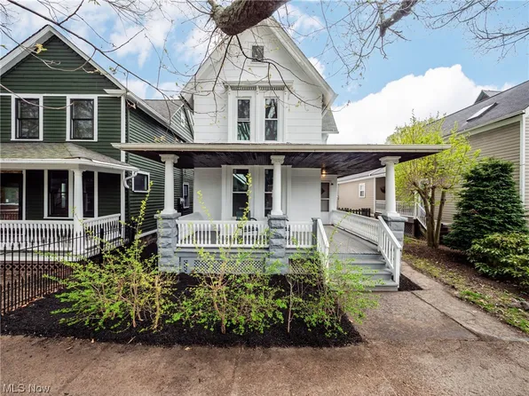 4015 Whitman Ave, Cleveland, OH 44113