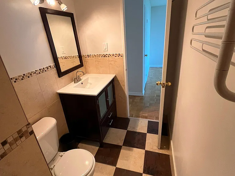 360 Ridelle Ave #507 — Photo 16