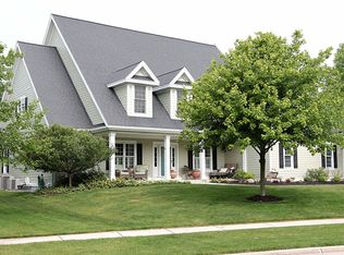 335 Phillip Dr, Kohler, WI