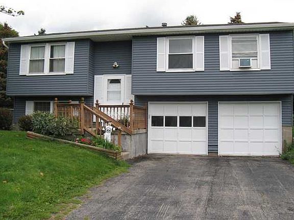 2nd image of 111 Cranberry Dr