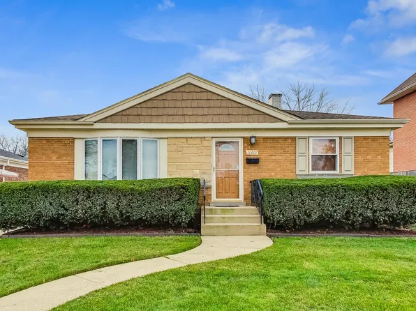 11201 Shaw St, Westchester, IL 60154