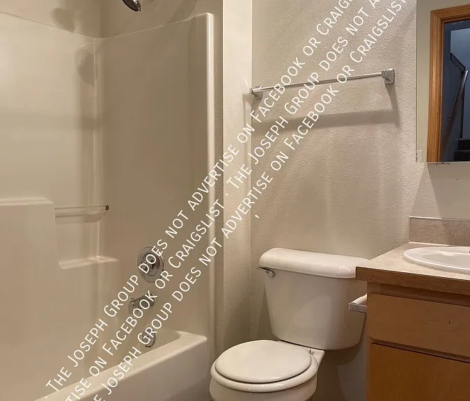 3440 Abbott St — Photo 15