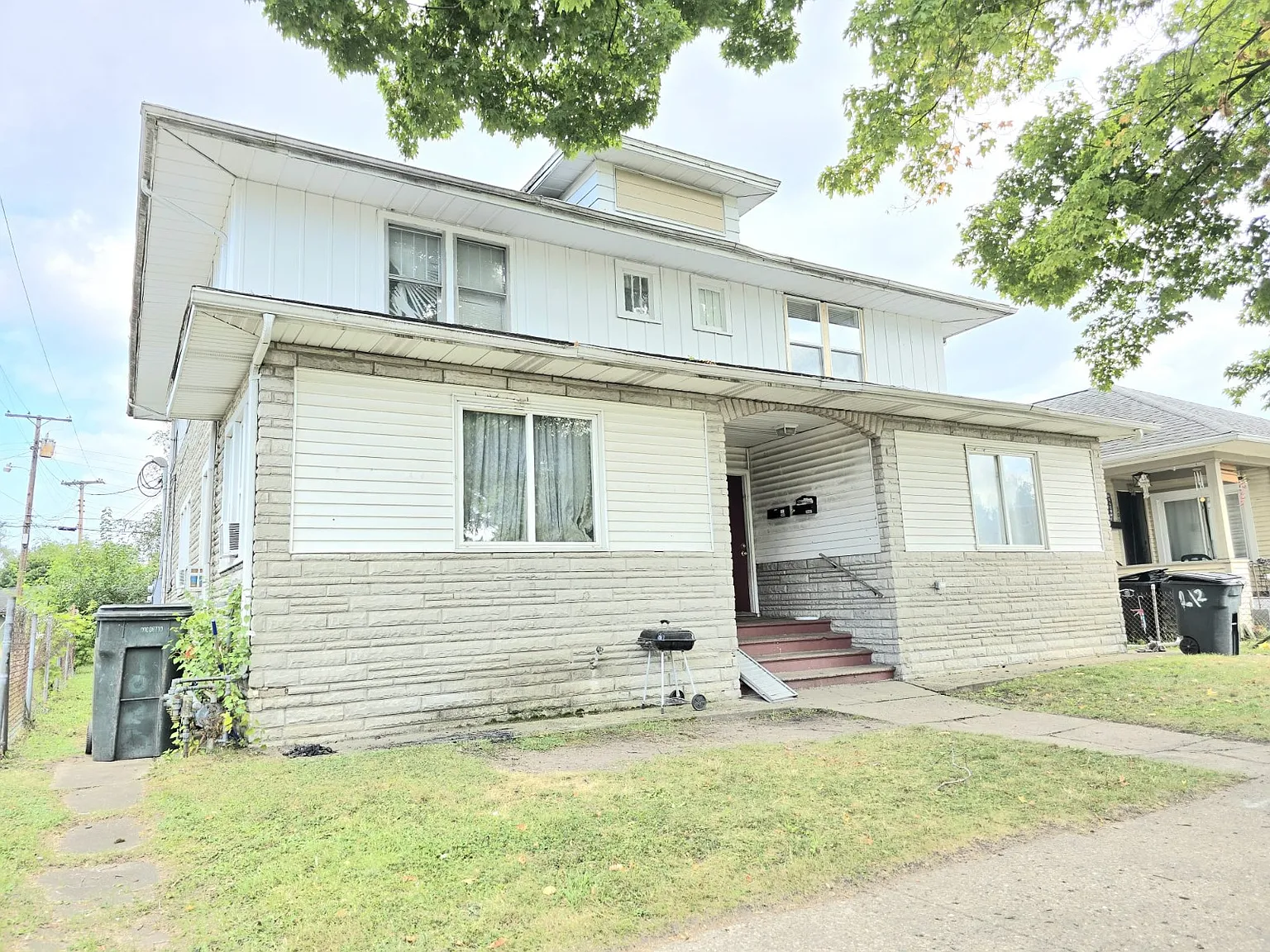 2 bed, $975 — Photo 1