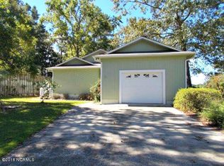 31 Country Club Dr SW, Shallotte, NC 28470