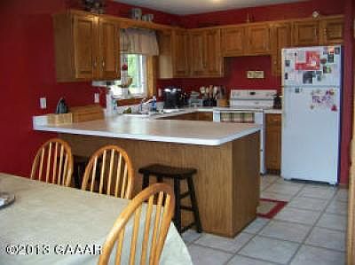4th image of 4202 Heritage Ln NE