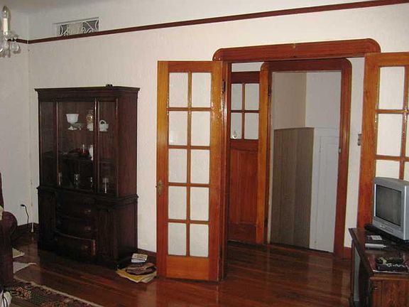 2nd image of 2324 Metairie Rd