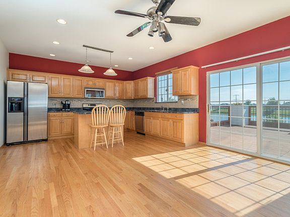 3rd image of 30823 Slalom Ln