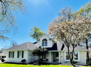 5855 Live Oak Dr, Toledo, OH