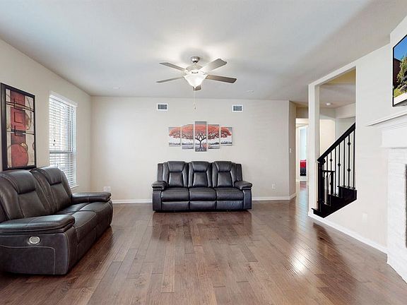 3rd image of 2544 Bozeman Ln
