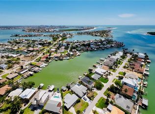 140 Pago Pago Dr W, Naples, FL 34113