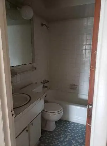 30 N Idlewild St #201 — Photo 3