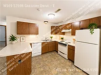 W169S7598 Gregory Dr #E — Photo 2