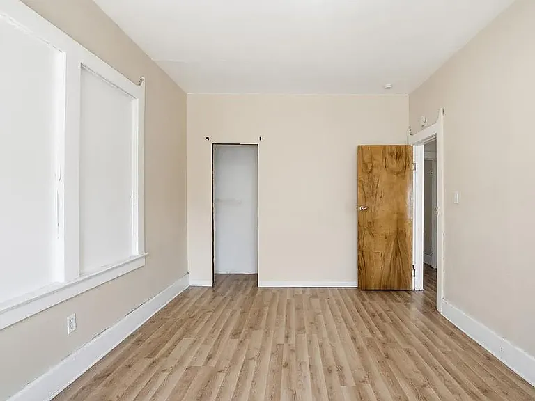 2605 Washington Ave — Photo 12